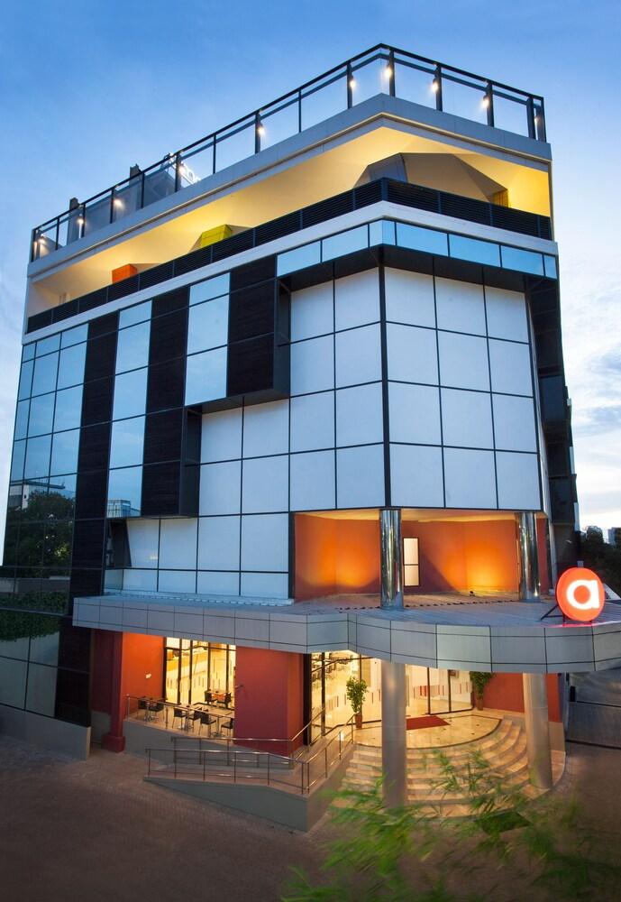 Amaris Hotel Mampang - Jakarta - Tap to explore photos