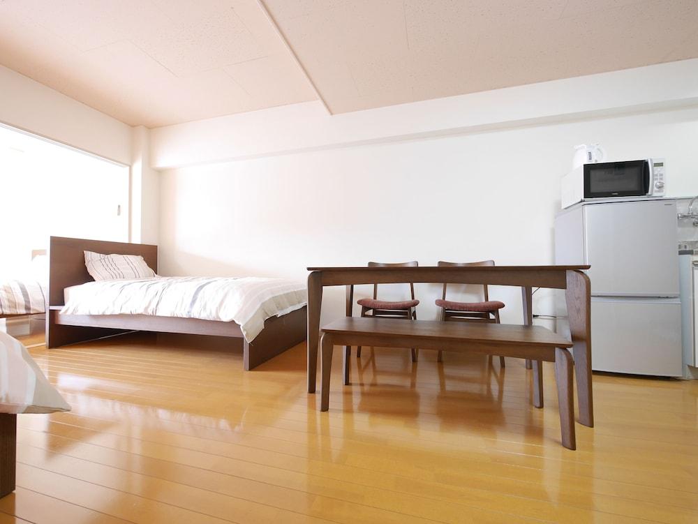 Comfybed Yoyogi - Tap to explore photos