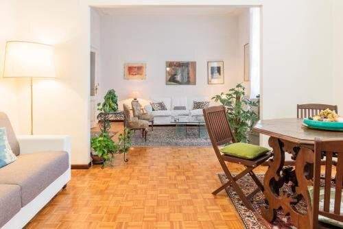 Flower's Market Apartment - Charme Holidays - Tap to explore photos
