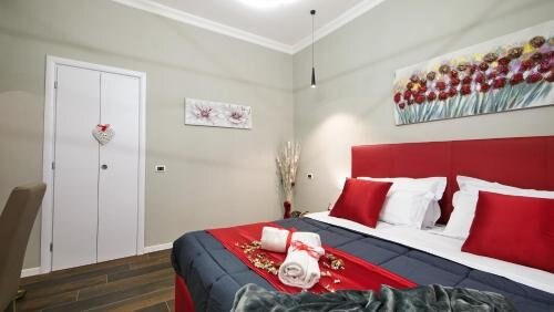 Home Suites Giolitti Room Type - Deluxe King Room