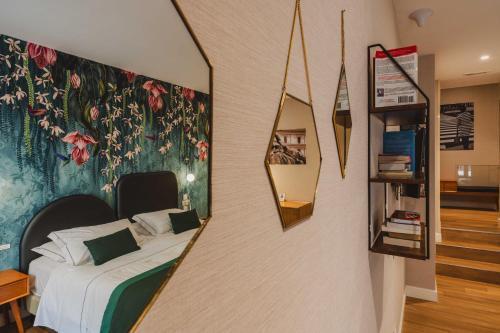 Vicario Suites - Tap to explore photos