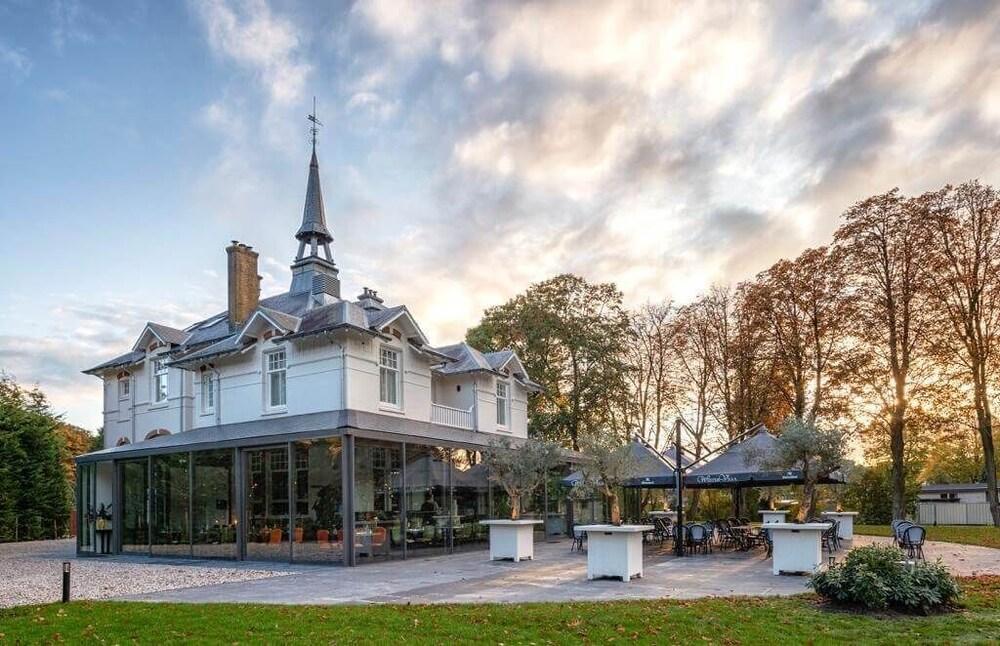 Boutique Hotel WesterVilla - Tap to explore photos