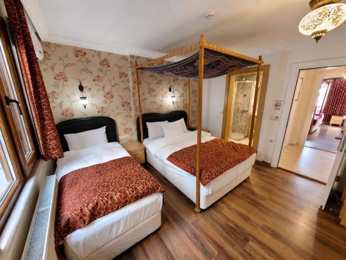 Marmara Guesthouse - Tap to explore photos