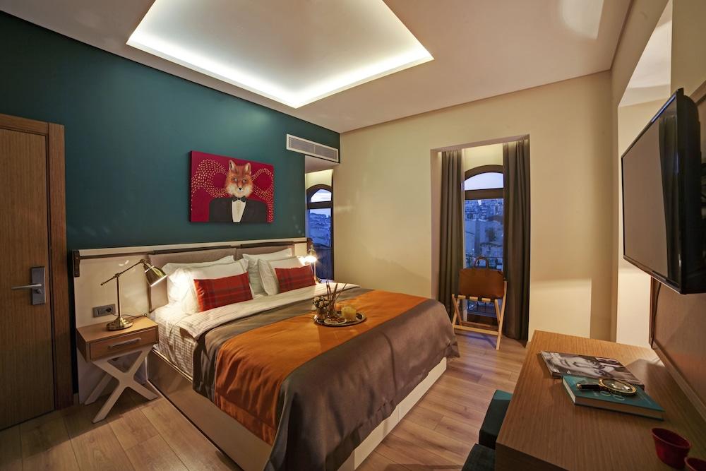 The Fox Hotel Room Type - Deluxe Room