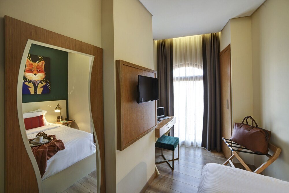 The Fox Hotel Room Type - Standard Twin Room