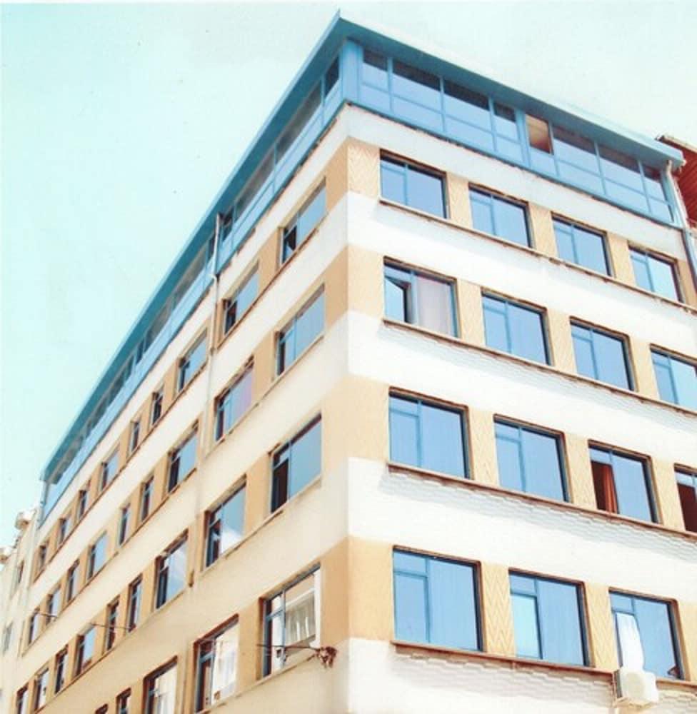 Yeni Caglayan Otel - Tap to explore photos