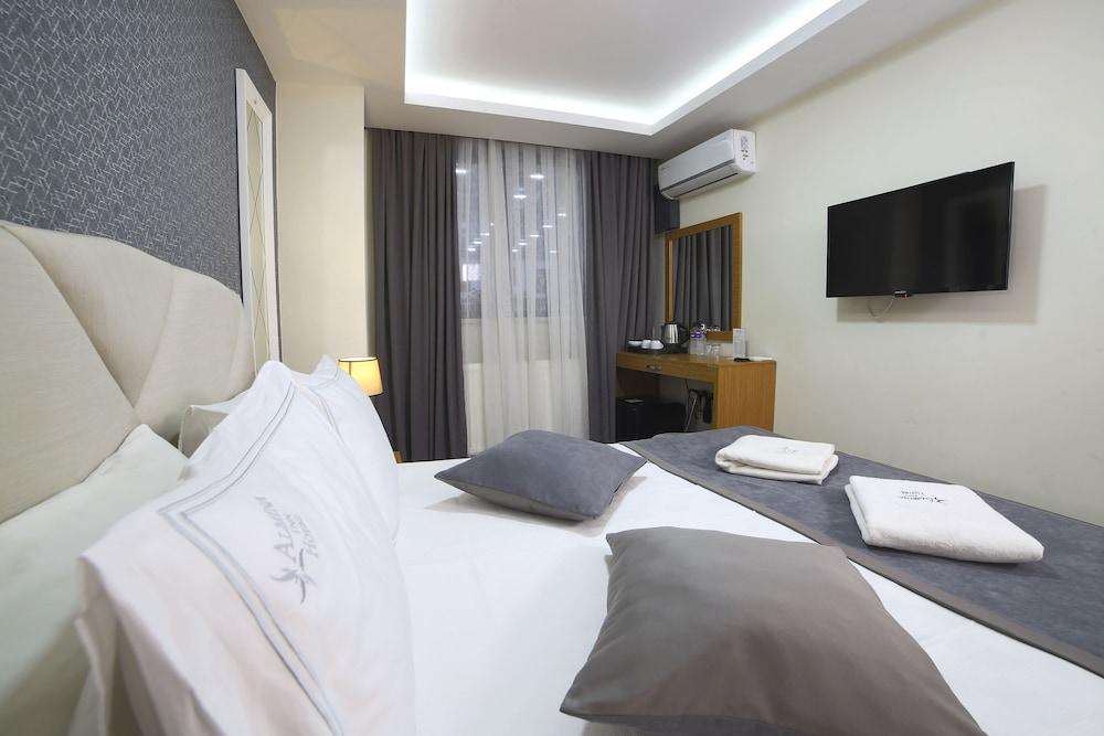 Almina Inn Hotel Room Type - Economy Double or Twin Room