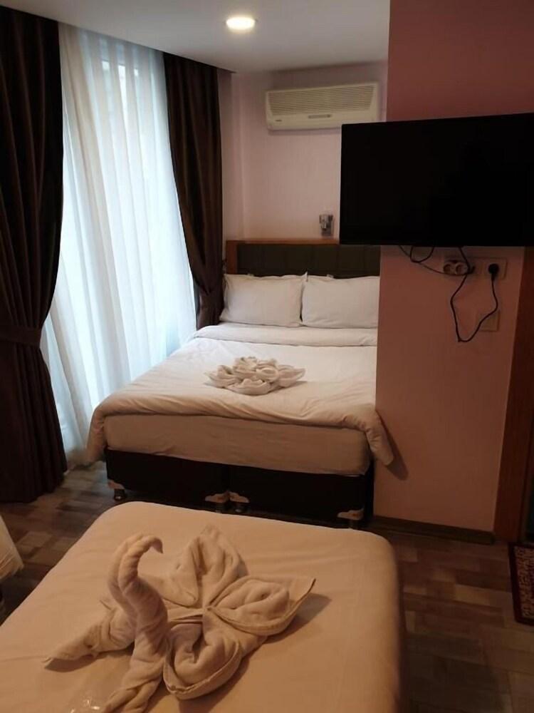 Gülhane Corner Hotel Room Type - Triple Room