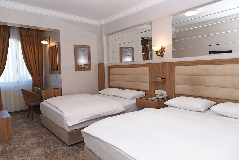 Hotel Grand Umit Room Type - Family Room