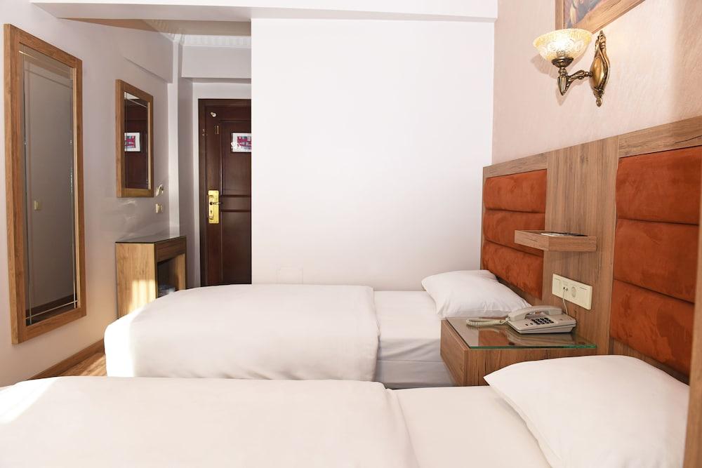 Hotel Grand Umit Room Type - Standard Twin Room