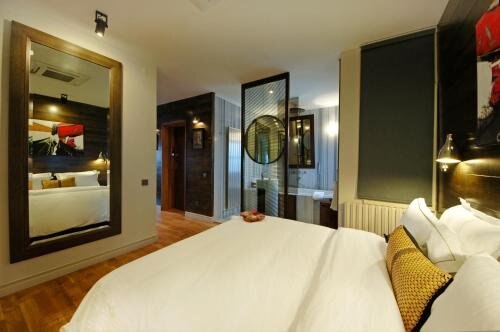 Urban Suites Istanbul - Tap to explore photos