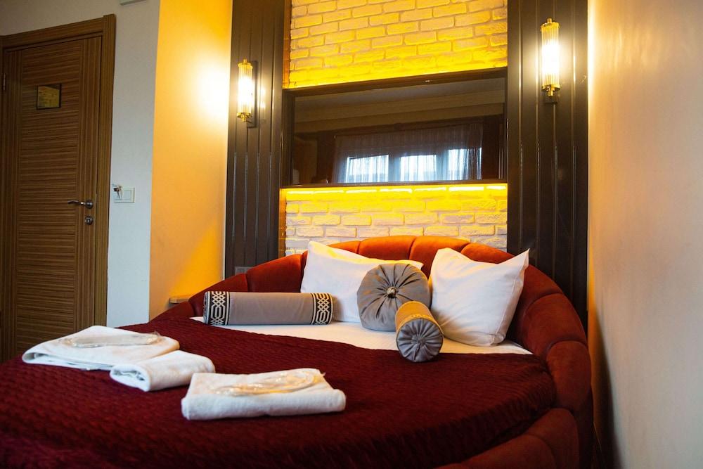 Emirtimes Hotel Kadikoy Room Type - Junior Suite