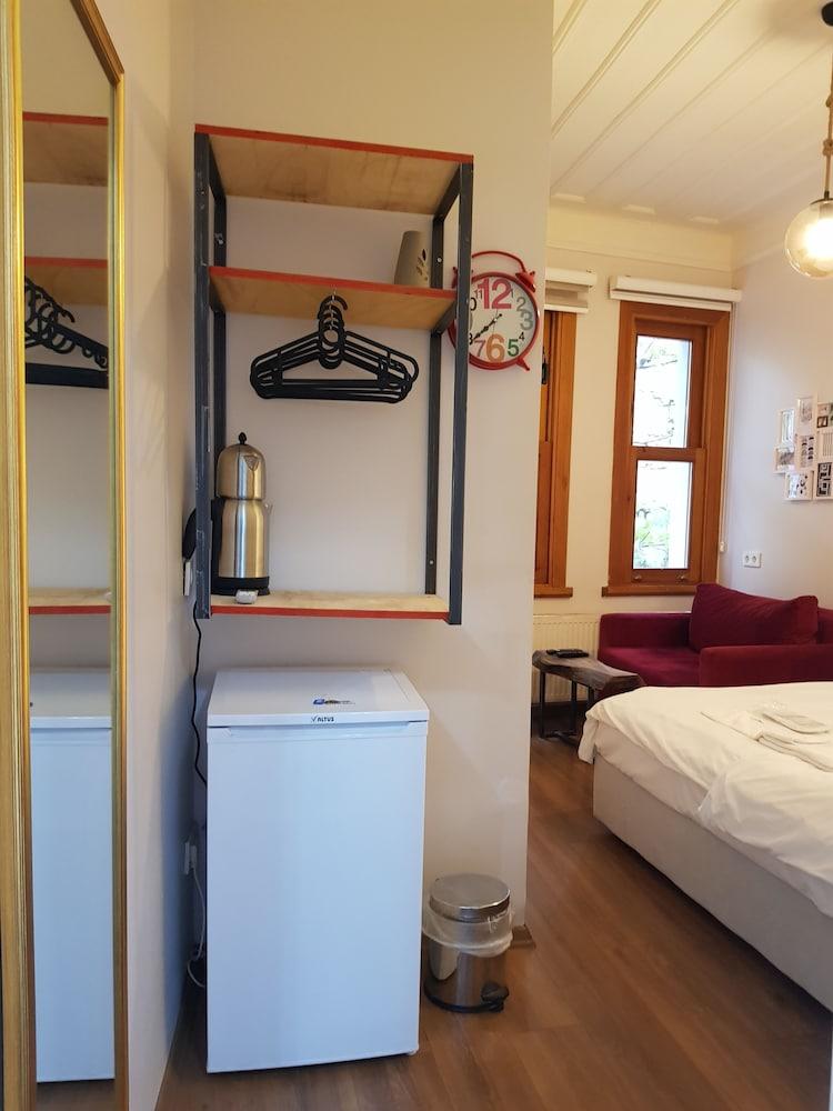 Linden Houses Apartments Room Type - Studio, 1 Double Bed, Non Smoking
