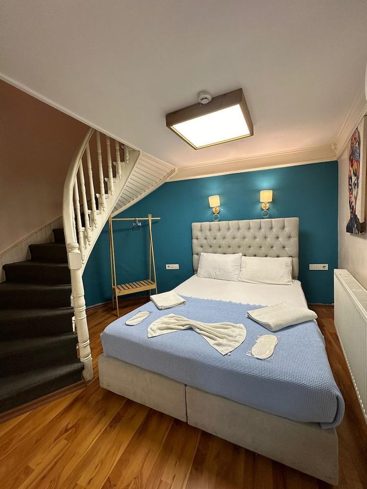 Linden Houses Apartments Room Type - Duplex, 1 Double Bed with Sofa bed, Non Smoking, City View
