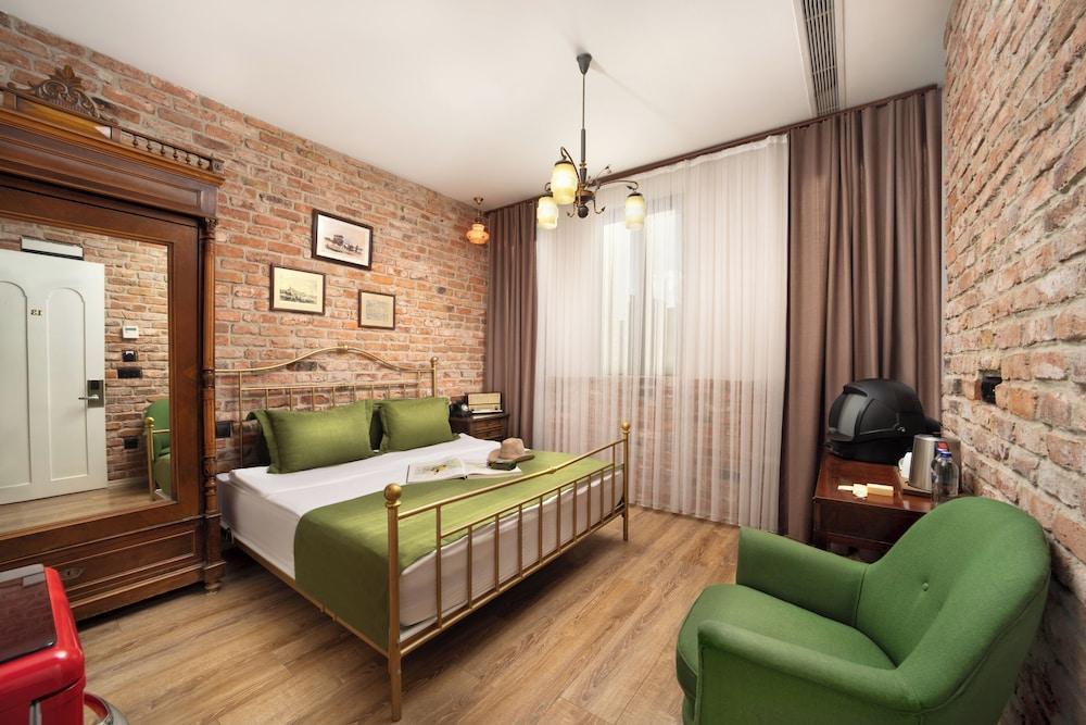 Hotel Des Arts Galata Room Type - Standard Room