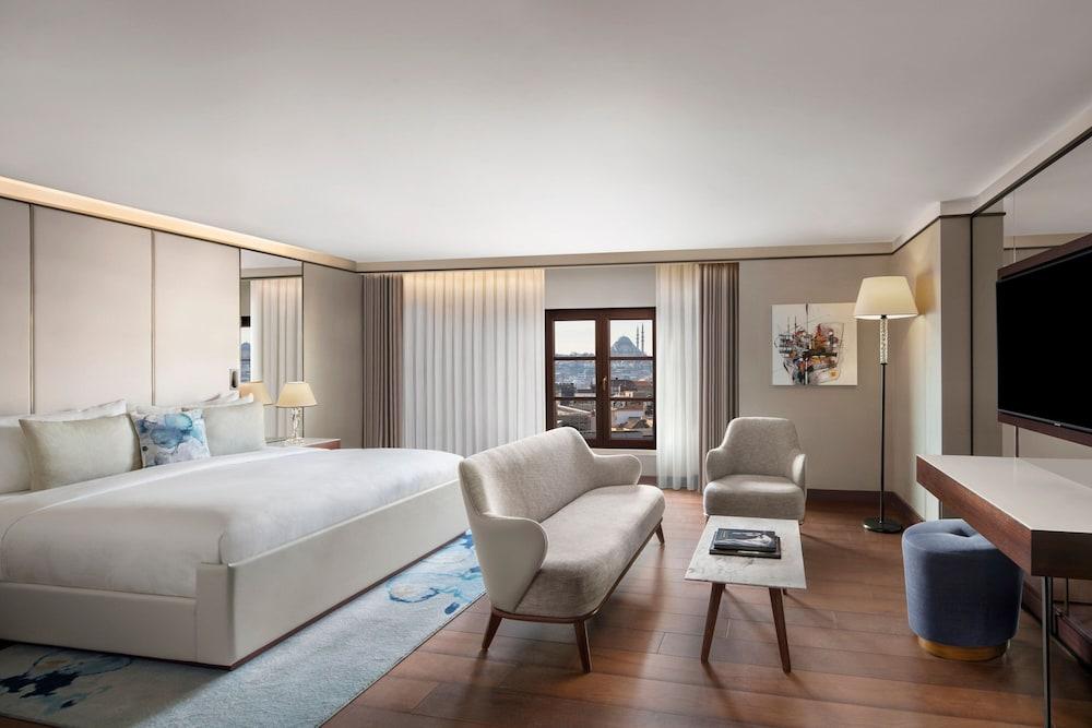 JW Marriott Istanbul Bosphorus Room Type - Superior Room, 1 King Bed, City View JW Marriott Istanbul Bosphorus Room Type - Superior Room, 1 King Bed, City View
