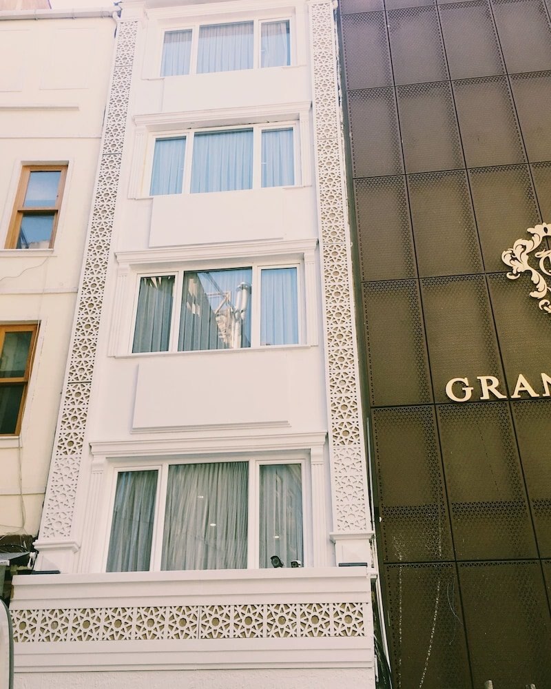 GreenPine Taksim - Tap to explore photos