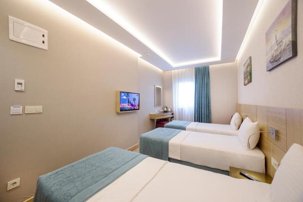 The Meretto Hotel Laleli Room Type - Standard Triple Room