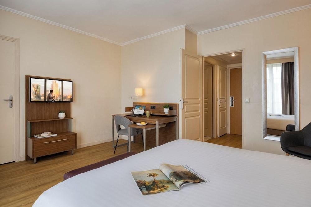 Citadines Saint-Germain-des-Prés Paris Room Type - Studio (Seine View)