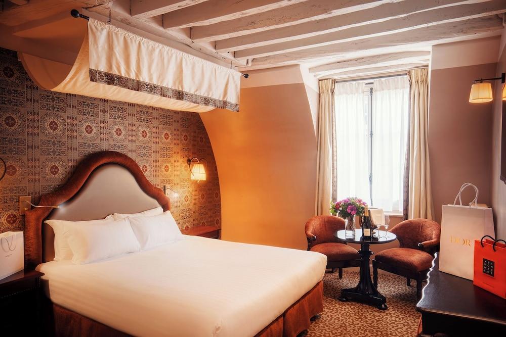 Hotel Odéon Saint Germain Room Type - Deluxe Double Room Hotel Odéon Saint Germain Room Type - Deluxe Double Room