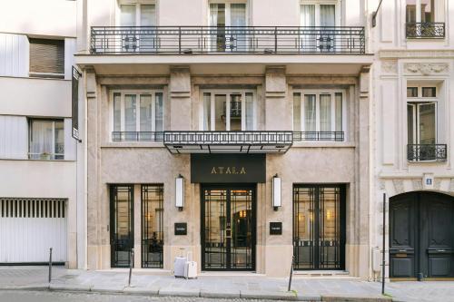Atala Hotel Champs Elysées, Sonder by Marriott Bonvoy - Tap to explore photos