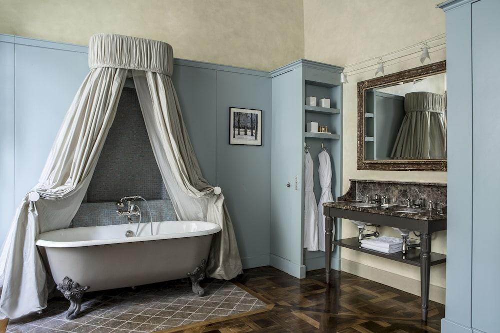 Hôtel des Saints-Pères Room Type - Junior Suite Fresque