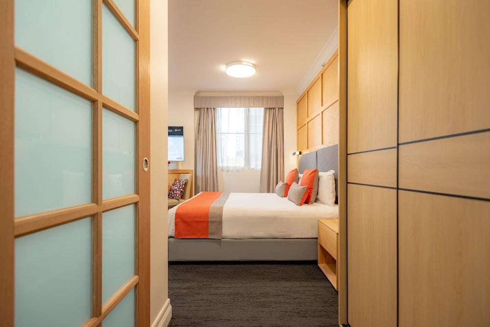 YEHS Hotel Sydney Harbour Suites Room Type - Premium Queen room with Kitchen