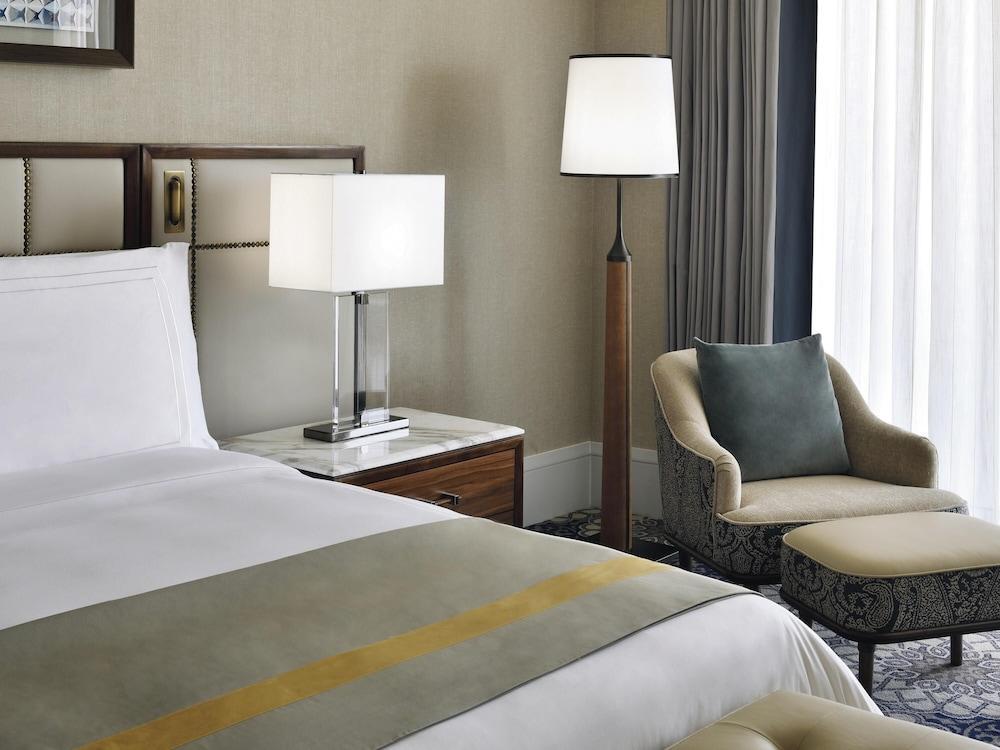 MOVENPICK GRAND PLAZA DUBAI Room Type - Executive Room, 1 King Bed, Sea View MOVENPICK GRAND PLAZA DUBAI Room Type - Executive Room, 1 King Bed, Sea View