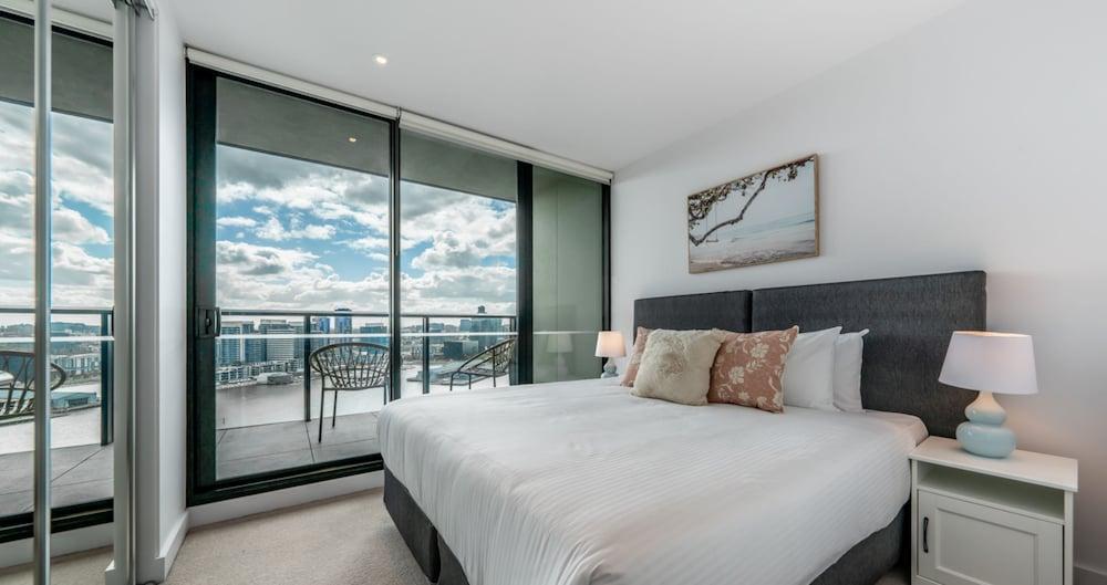 Melbourne Private Apartments - Collins Wharf Waterfront, Docklands Room Type - 1 Bedroom Apartment + Study with Stadium & Harbour Views