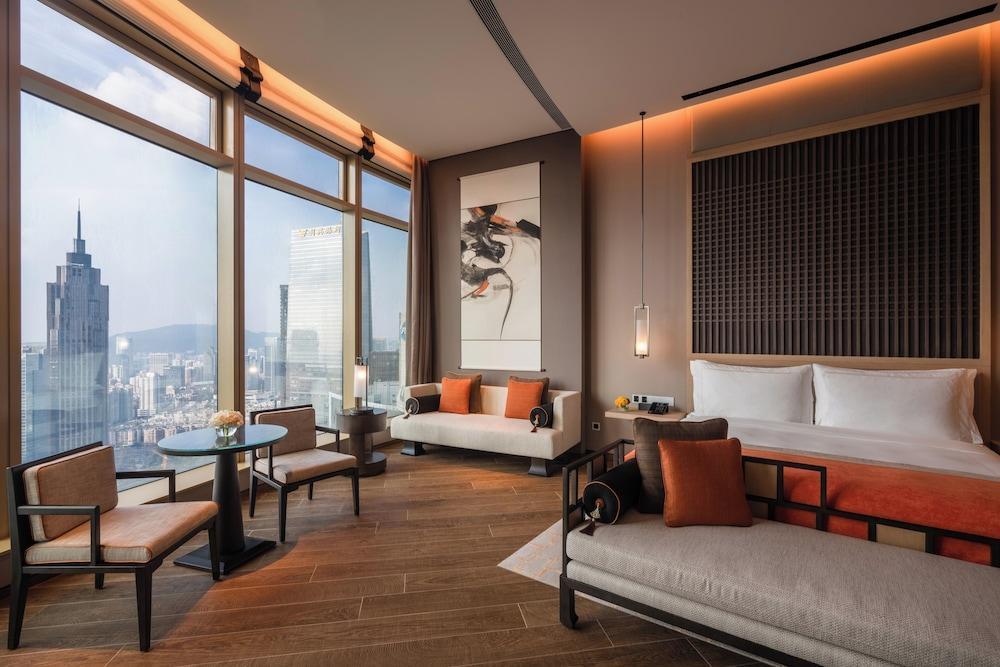 Jumeirah Guangzhou Room Type - Premier Room, 1 King Bed