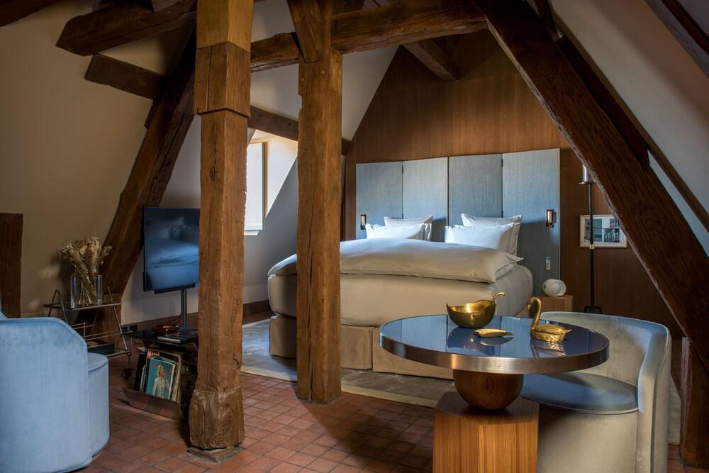Cour des Vosges - Evok Collection Room Type - Family Duplex Suite, 3 Bedrooms, 3 Bathrooms, Pool Access, Garden View Cour des Vosges - Evok Collection Room Type - Family Duplex Suite, 3 Bedrooms, 3 Bathrooms, Pool Access, Garden View