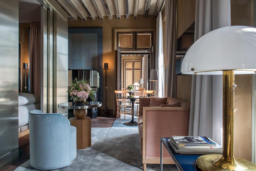 Cour des Vosges - Evok Collection Room Type - Family Suite, 2 Bedrooms, 2 Bathrooms, Kitchenette, Pool Access, Garden View Cour des Vosges - Evok Collection Room Type - Family Suite, 2 Bedrooms, 2 Bathrooms, Kitchenette, Pool Access, Garden View