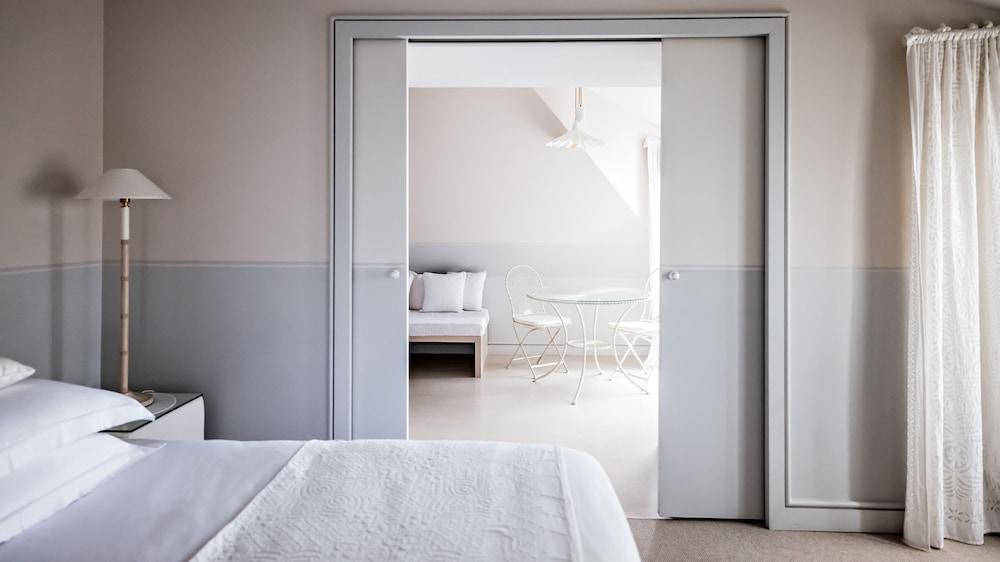 undefined Room Type - Suite Vue Tour Eiffel