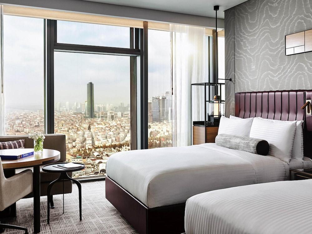 Fairmont Quasar Istanbul Room Type - FAIRMONT City View 2 Queen - 40 sm Fairmont Quasar Istanbul Room Type - FAIRMONT City View 2 Queen - 40 sm