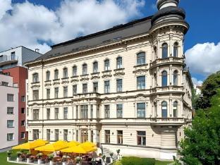 Le Palais Art Hotel Prague - Tap to explore photos