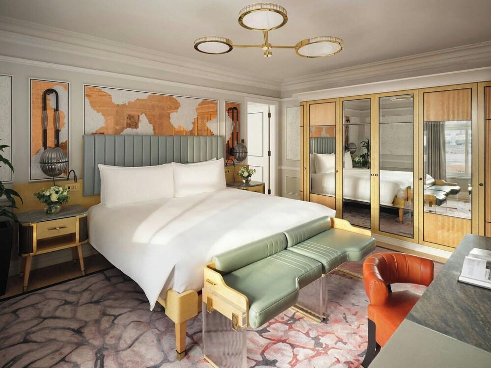 Mandarin Oriental Hyde Park, London Room Type - Knightsbridge, Suite