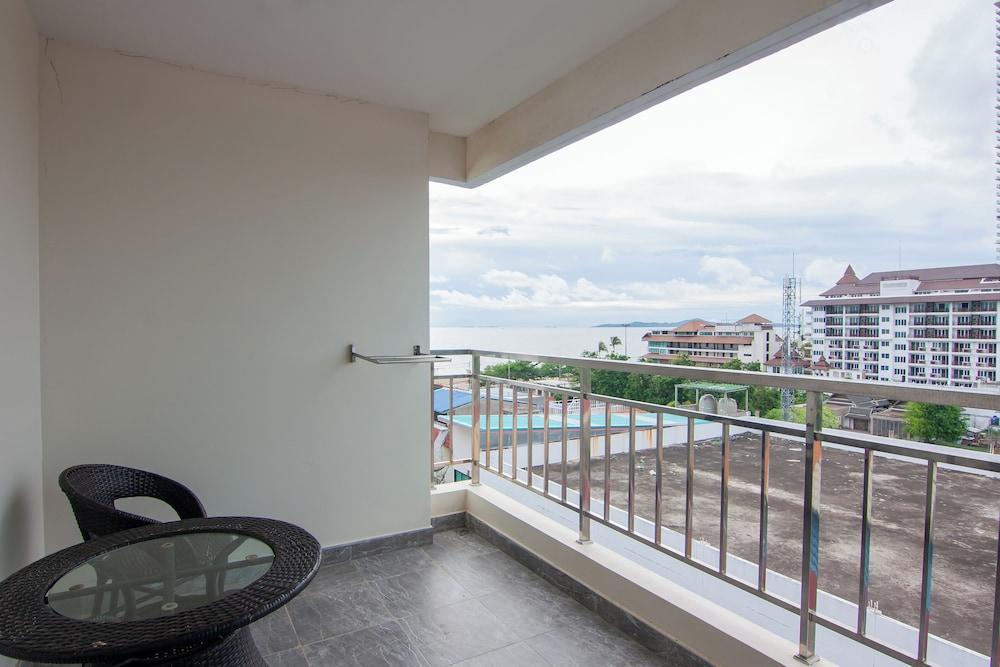 Golden Jomtien Beach Hotel Room Type - Grand Suite