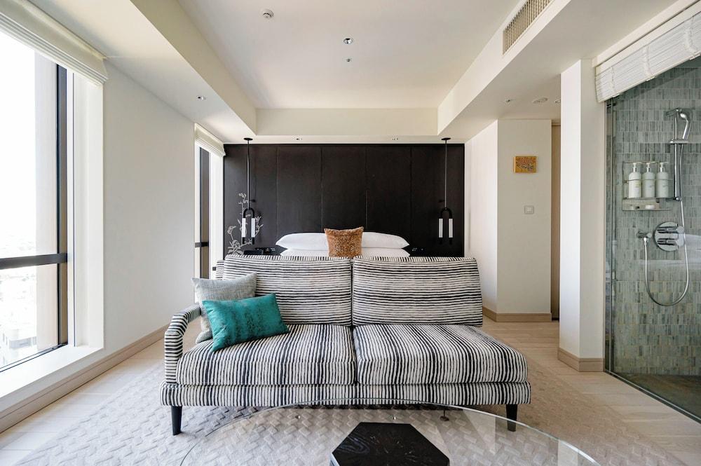 Kimpton Shinjuku Tokyo Room Type - Premium Room, 1 King Bed (High Floor)
