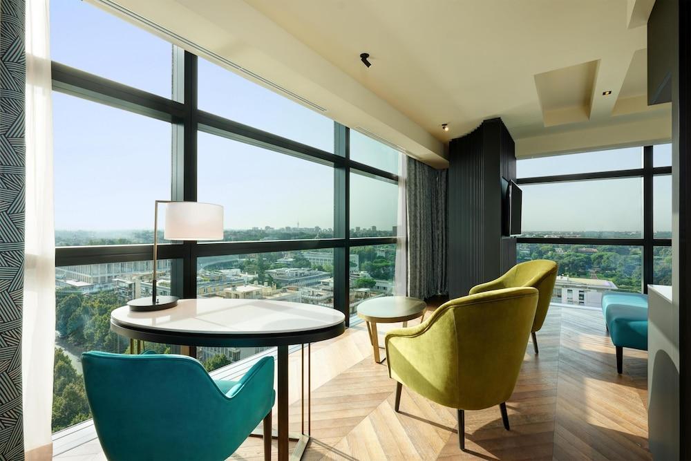 Hilton Rome Eur La Lama Room Type - KING CORNER EXECUTIVE ROOM