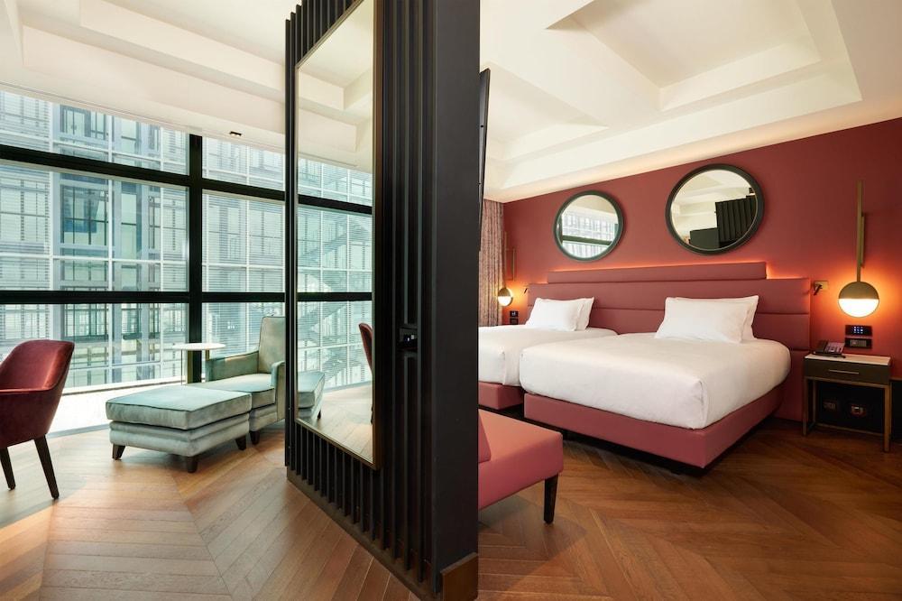 Hilton Rome Eur La Lama Room Type - Room, 2 Twin Beds, Accessible