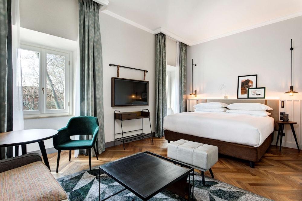 DoubleTree By Hilton Rome Monti Room Type - Junior Suite, 1 King Bed