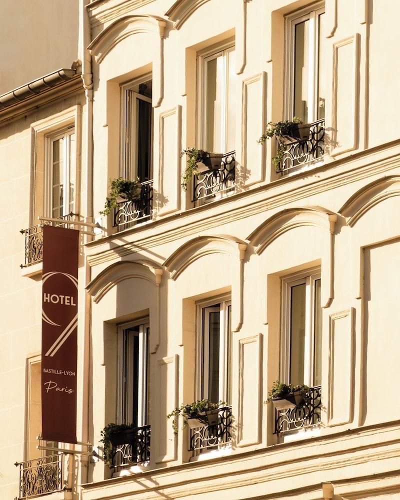 9Hotel Bastille - Lyon - Tap to explore photos