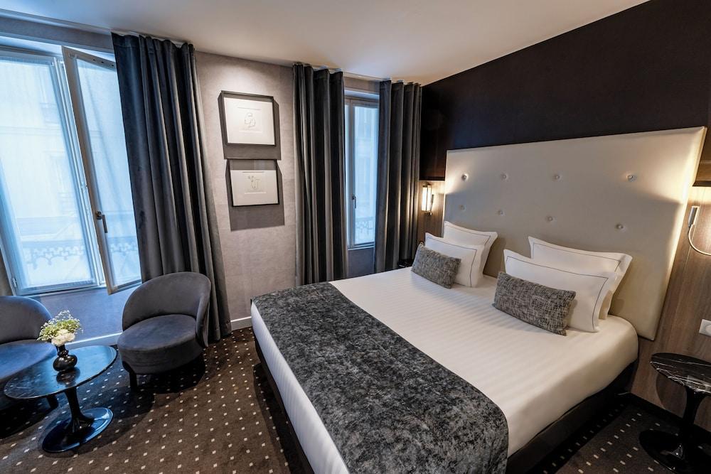 Hôtel de La Paix Tour Eiffel Room Type - Superior Double Room Hôtel de La Paix Tour Eiffel Room Type - Superior Double Room