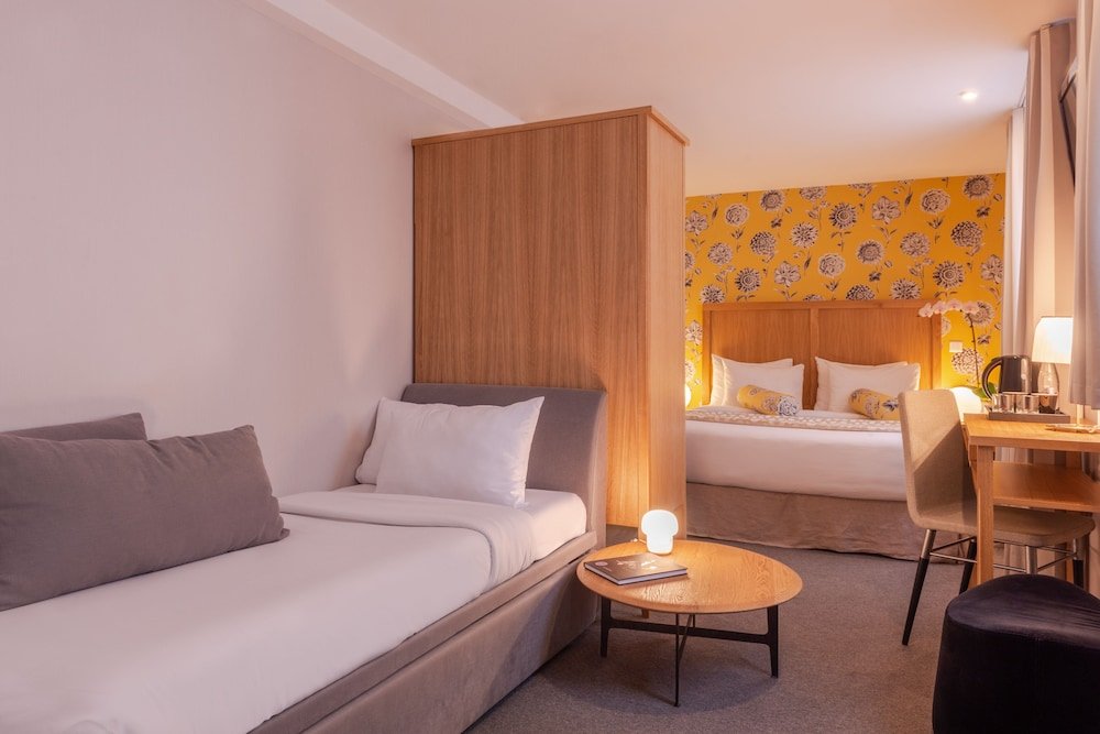 Hotel 29 Lepic Room Type - Triple Room