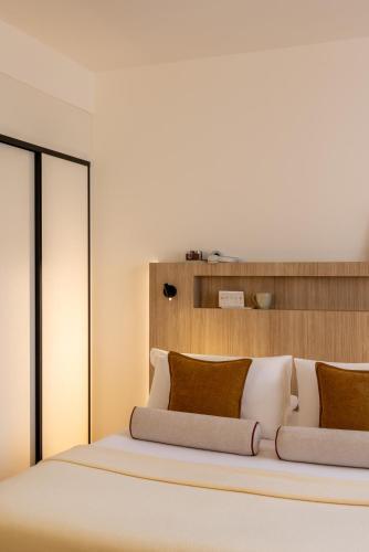 Aparthotel Colombo Roma - Tap to explore photos