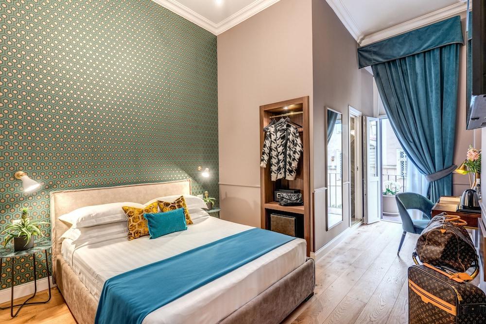 Tree Charme Parliament Boutique Hotel Room Type - Deluxe with Balcony