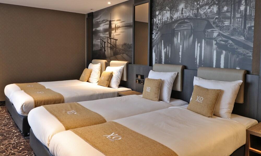 XO Hotels Infinity - Tap to explore photos