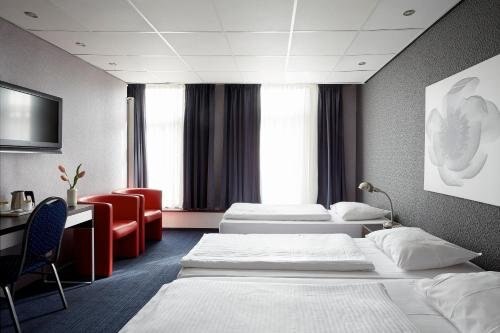Hotel D'Amsterdam Leidsesquare Room Type - Triple Room