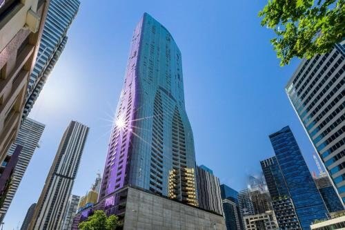 Luxuria Apartments - EQ Tower - Tap to explore photos