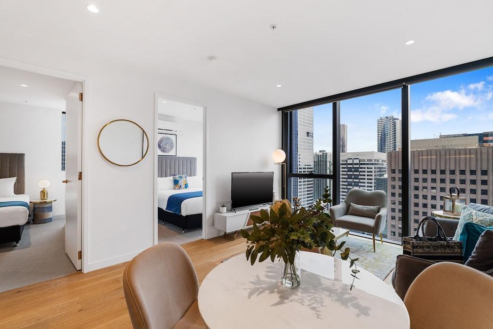 Collins House Apartments by CLLIX Room Type - 2 Bedroom 1 Bathroom Apartment